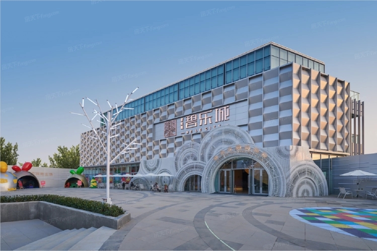 武漢南湖碧桂園碧樂城50000m2保溫工程